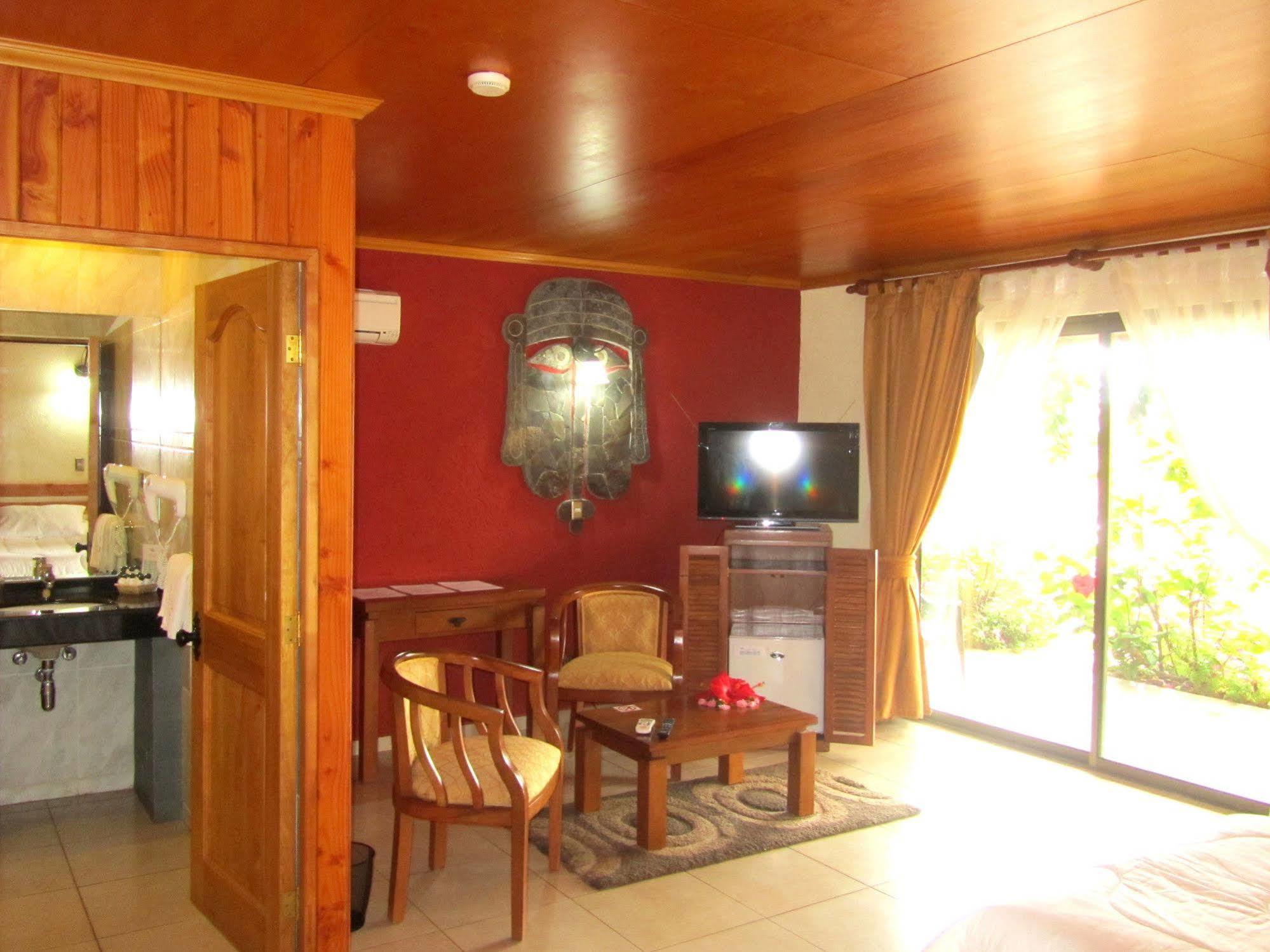 Hotel Puku Vai Hanga Roa Luaran gambar